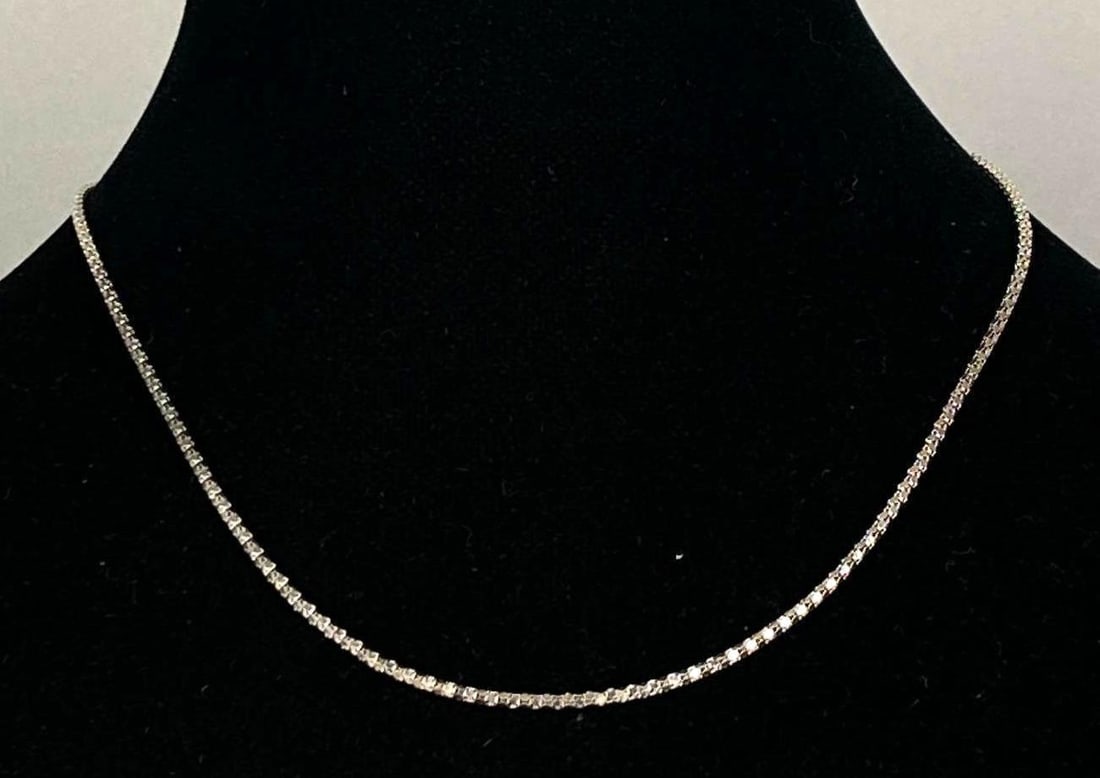 Signed JCM Italian Box Chain Necklace: Measures 18” in length