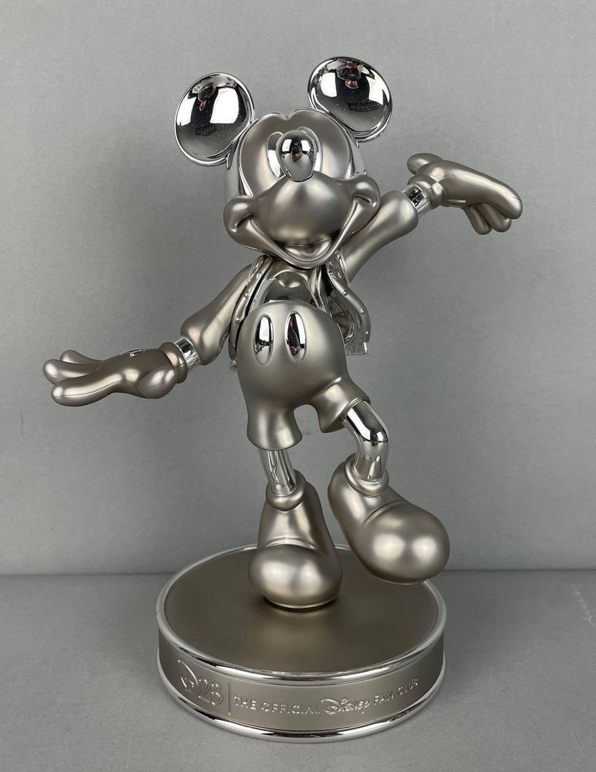 D23 Official Disney Fan Club Mickey Mouse Statue: Plastic, measures 10"