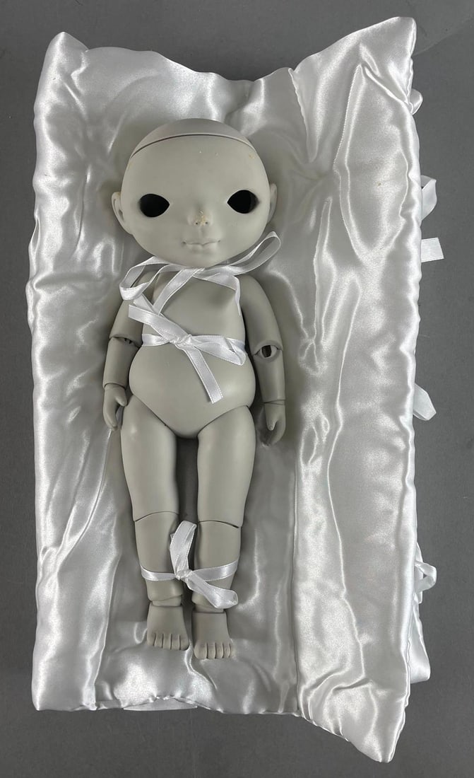 Goodreau Gray ABC American Ball Jointed Doll: NOS BJD, no eyeballs, 10 1/2", original packaging