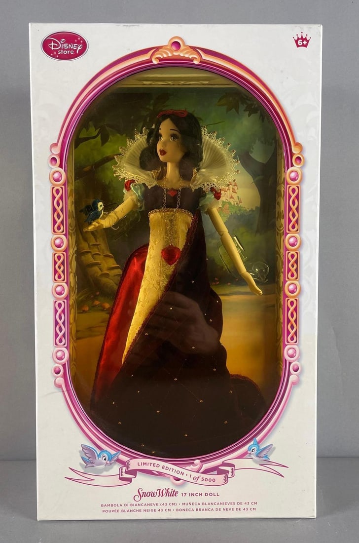 Limited Edition Disney Store Snow White Doll: Limited edition of 5000, 17" doll