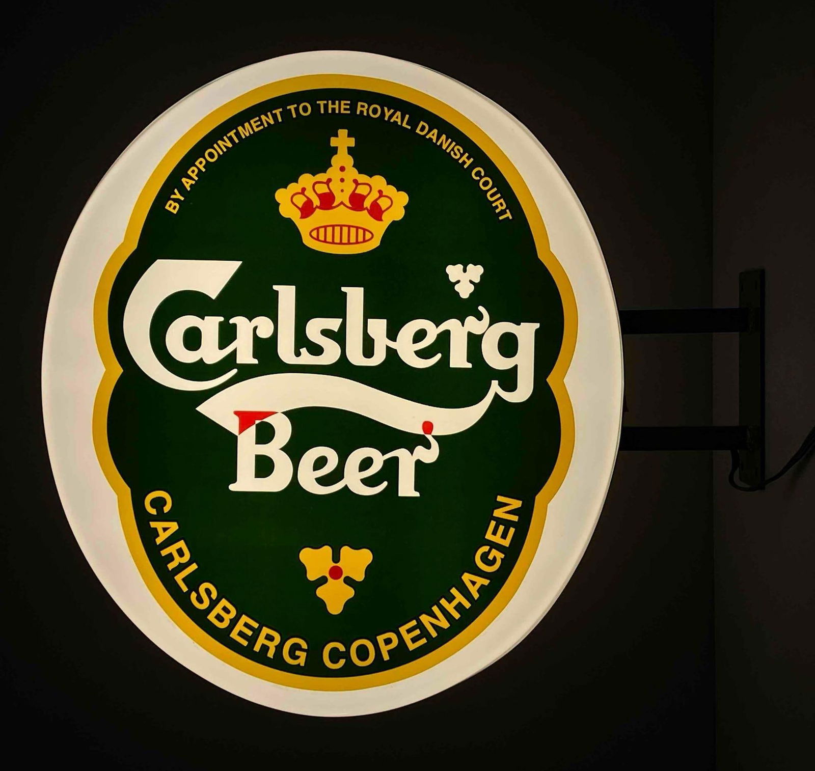 Carlaburg Beer Light Up Double-Sided Wall Mount Advertising Sign: NO IN HOUSE SHIPPING AVAILABLE, THIRD PARTY SHIPPING RECOMMENDED, In working condition, measures