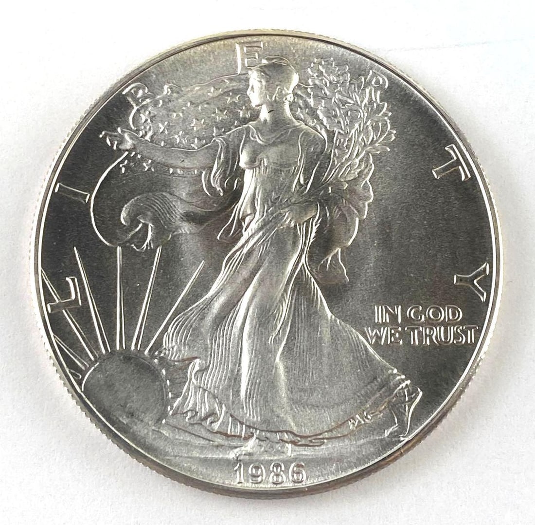 1986 US 1 Oz American Silver Eagle (1 of 2)