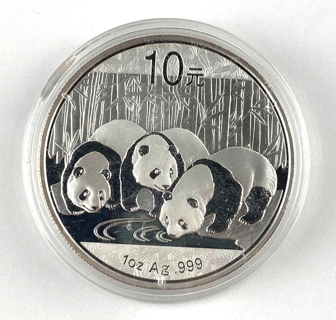 2013 Chinese Panda 1 Oz .999 Fine Silver Round (1 of 2)