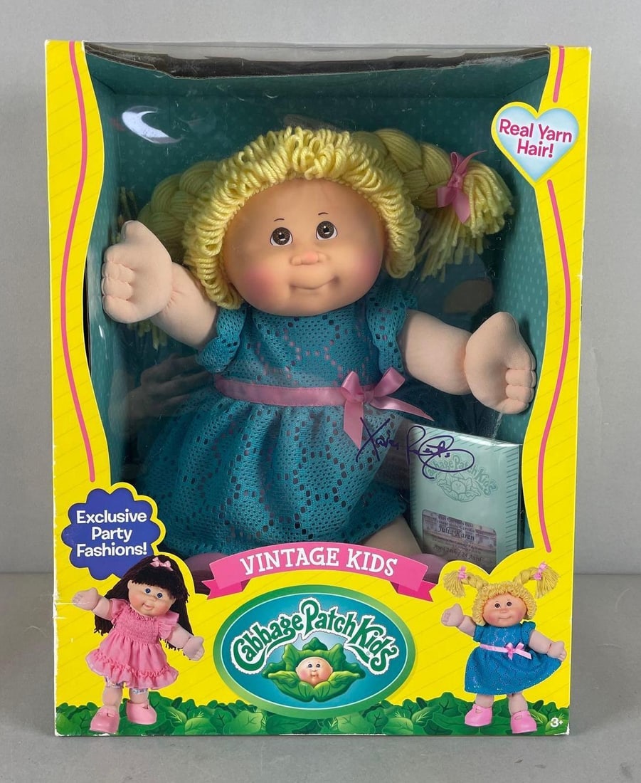 Cabbage Patch Kids Vintage Kids Doll (1 of 3)