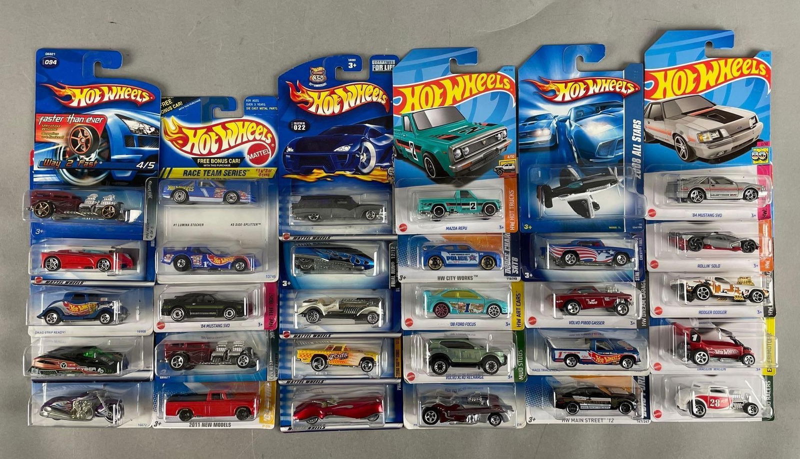 Group of Mattel Hot Wheels Die-Cast Vehicles: Includes pin hedz, draggin' wagon