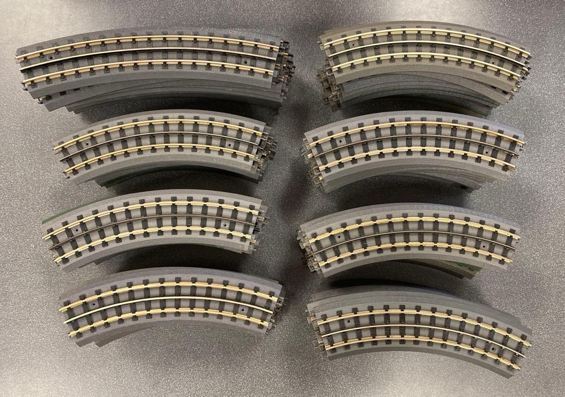 Group of MTH O Scale Electric Trains Track Lengths: longest measures 15” in length