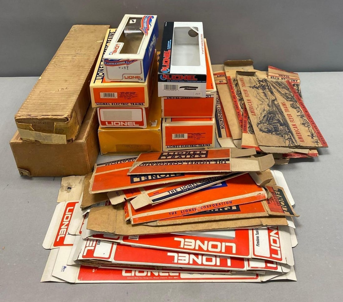 Group of Assorted Lionel Trains O Scale Empty Boxes (1 of 4)
