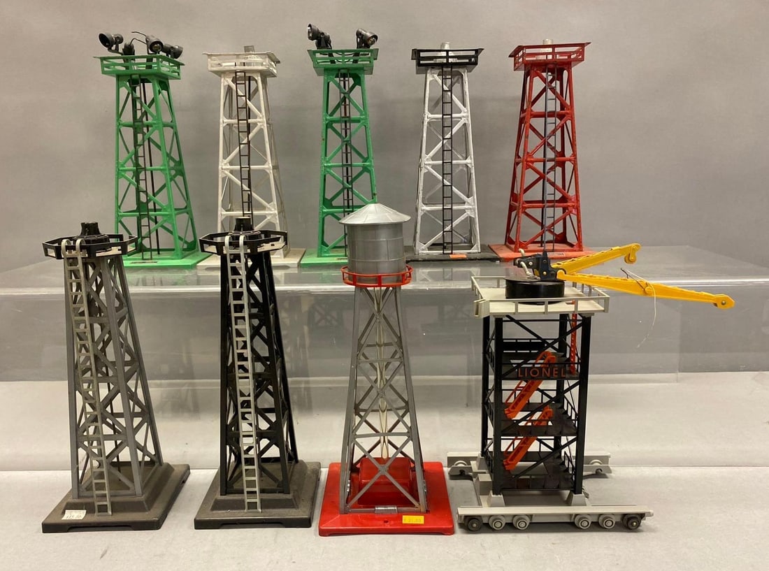 Group of 9 Lionel Trains O Scale Floodlight Towers (1 of 3)