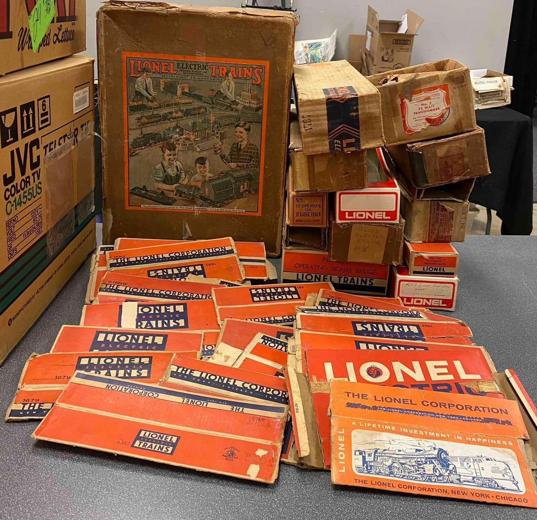 Group of Assorted Lionel Trains O Scale Empty Packaging and More (1 of 4)