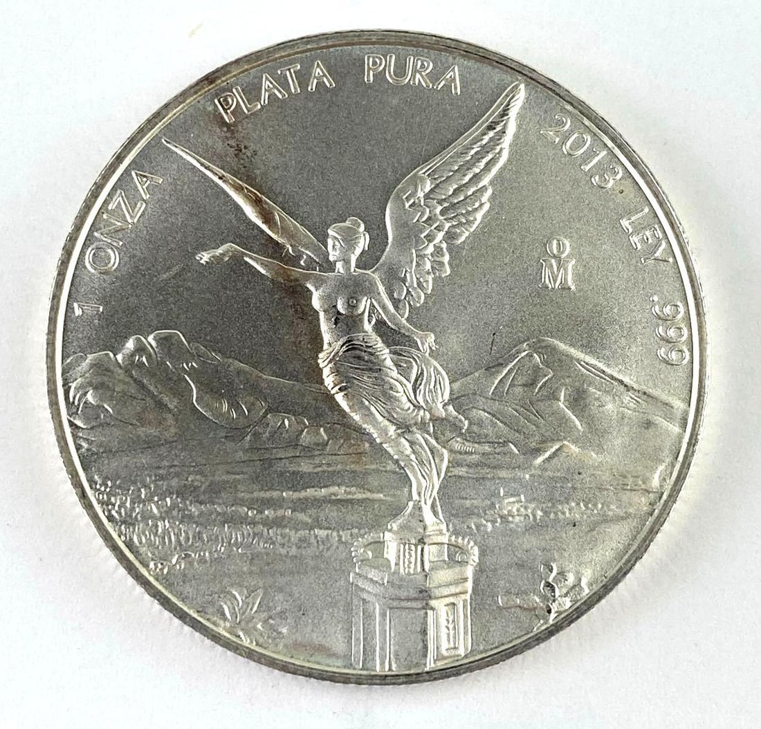 2013 Mexico Libertad 1 Onza 1 Oz .999 Fine Silver Round (1 of 2)