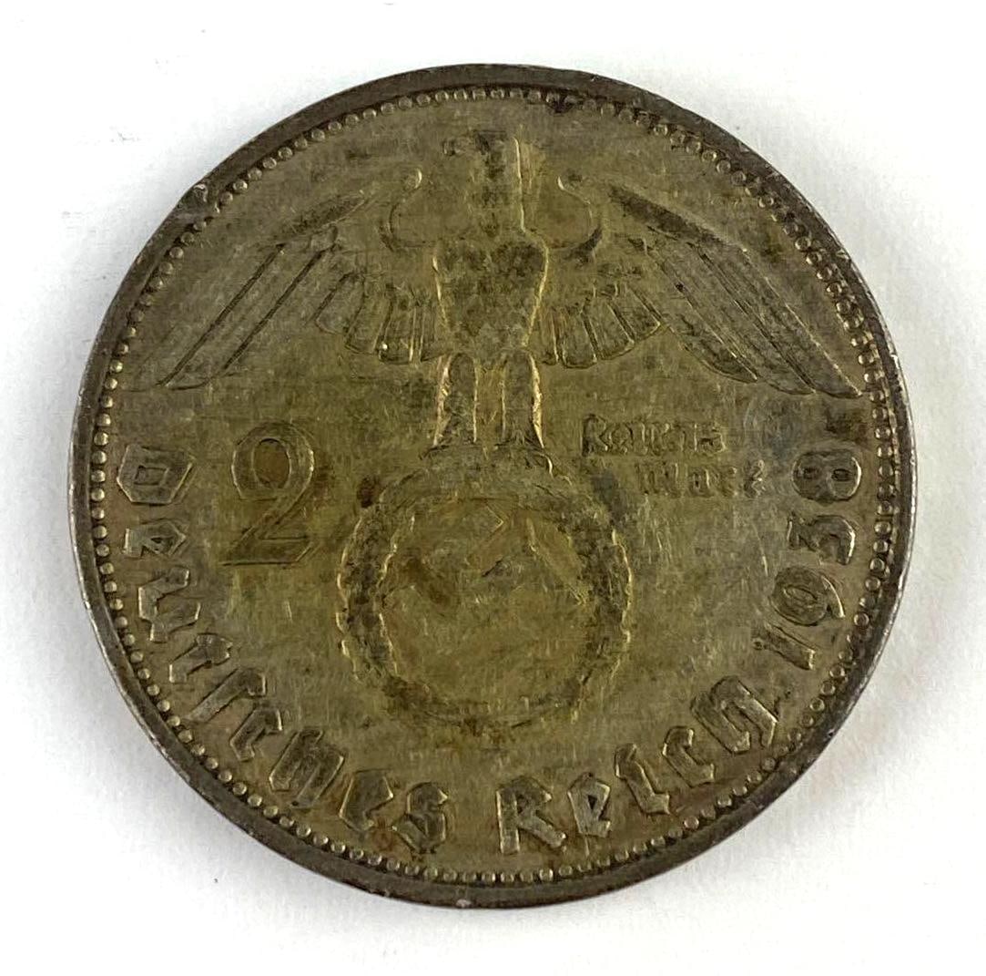 1938 WWII Paul Von Hindenburg 2 Reichsmark Silver Coin: 1938 WWII Paul Von Hindenburg 2 Reichsmark Silver Coin