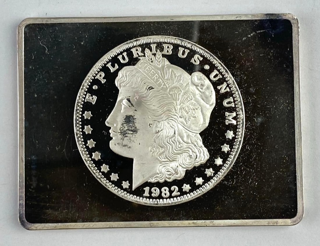 1982 US Morgan Silver Dollar Design 2 Oz .999 Fine Silver Ingot/ Bar: 1982 US Morgan Silver Dollar Design 2 Oz .999 Fine Silver Ingot/ Bar