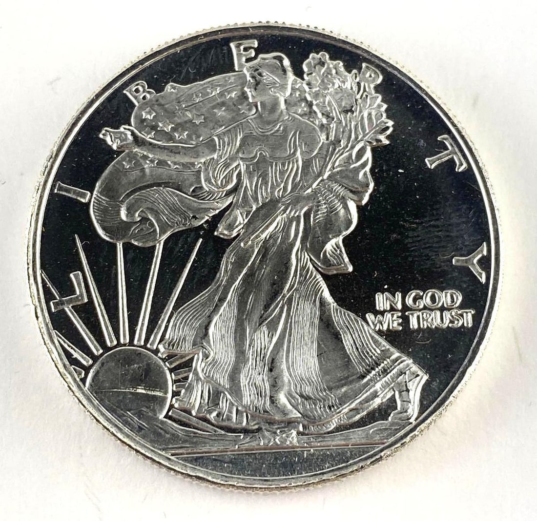 Hamilton Mint American Eagle Design 2 Oz .999 Fine Silver Round: Hamilton Mint American Eagle Design 2 Oz .999 Fine Silver Round