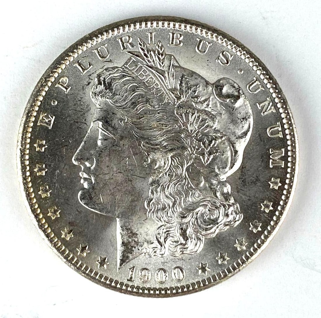 1900 O US Morgan Silver Dollar (1 of 2)