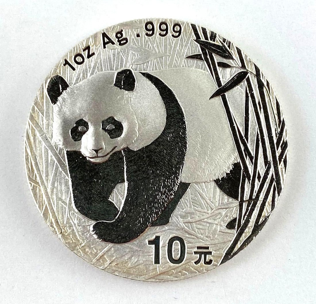 2001 Chinese Panda 1 Oz .999 Silver Round: 2001 Chinese Panda 1 Oz .999 Silver Round