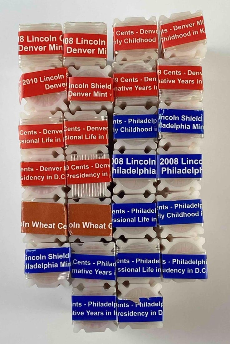 Group of 200 + US Lincoln Wheat Pennies and More: Includes 2009 Philadelphia Mint Professional life in Illinois, Lincoln Wheat Pennies, and more.