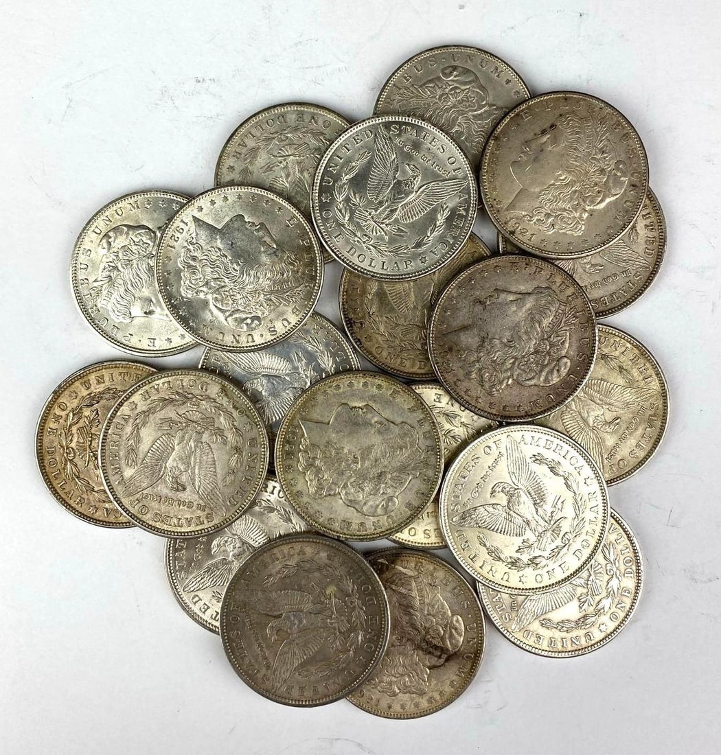 Group of 20 US 1921 Morgan Silver Dollars AU: Group of 20 US 1921 Morgan Silver Dollars AU