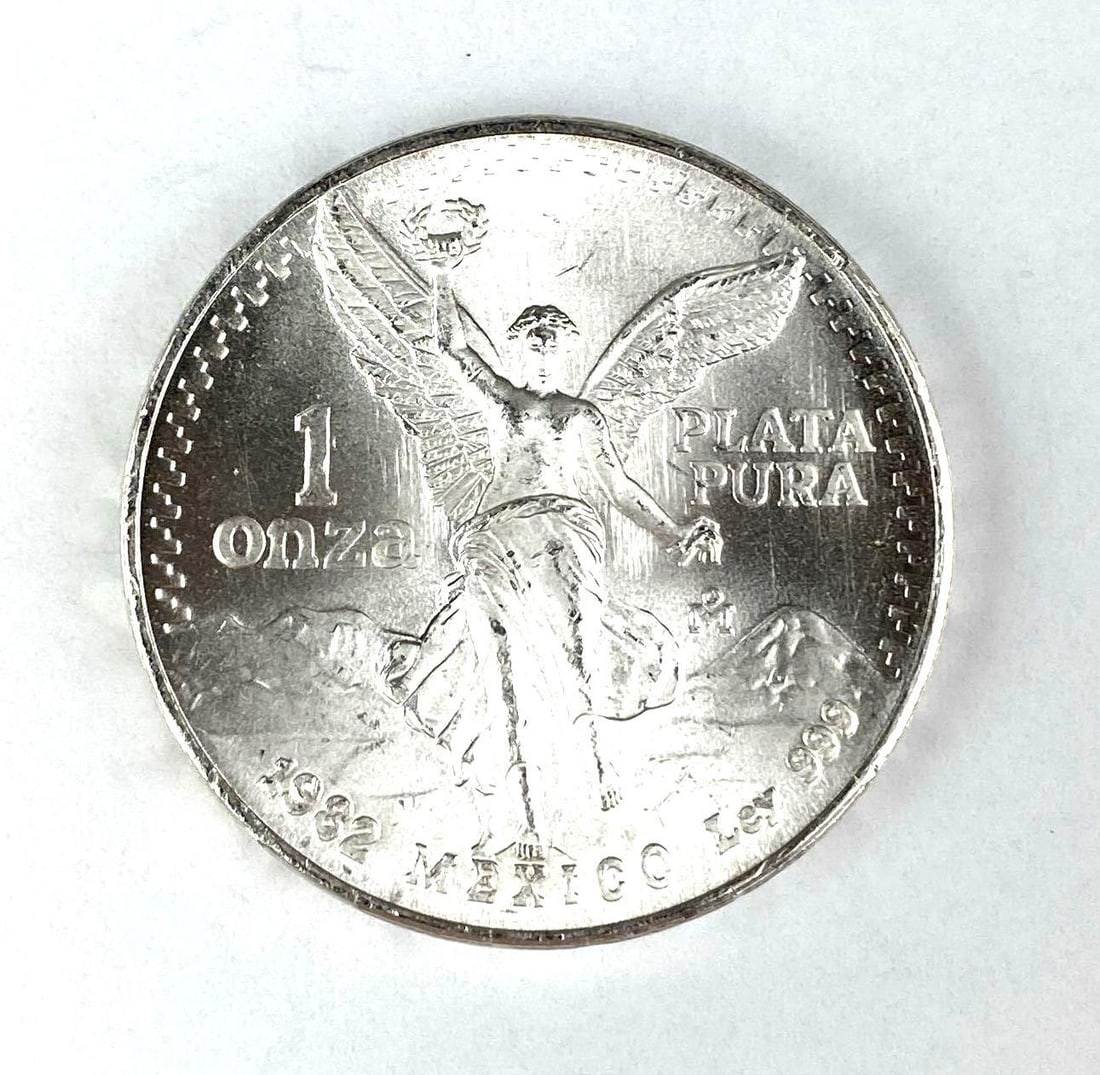 1982 Mexico Libertad 1 Onza 1 oz .999 Fine Silver Round: 1982 Mexico Libertad 1 Onza 1 oz .999 Fine Silver Round