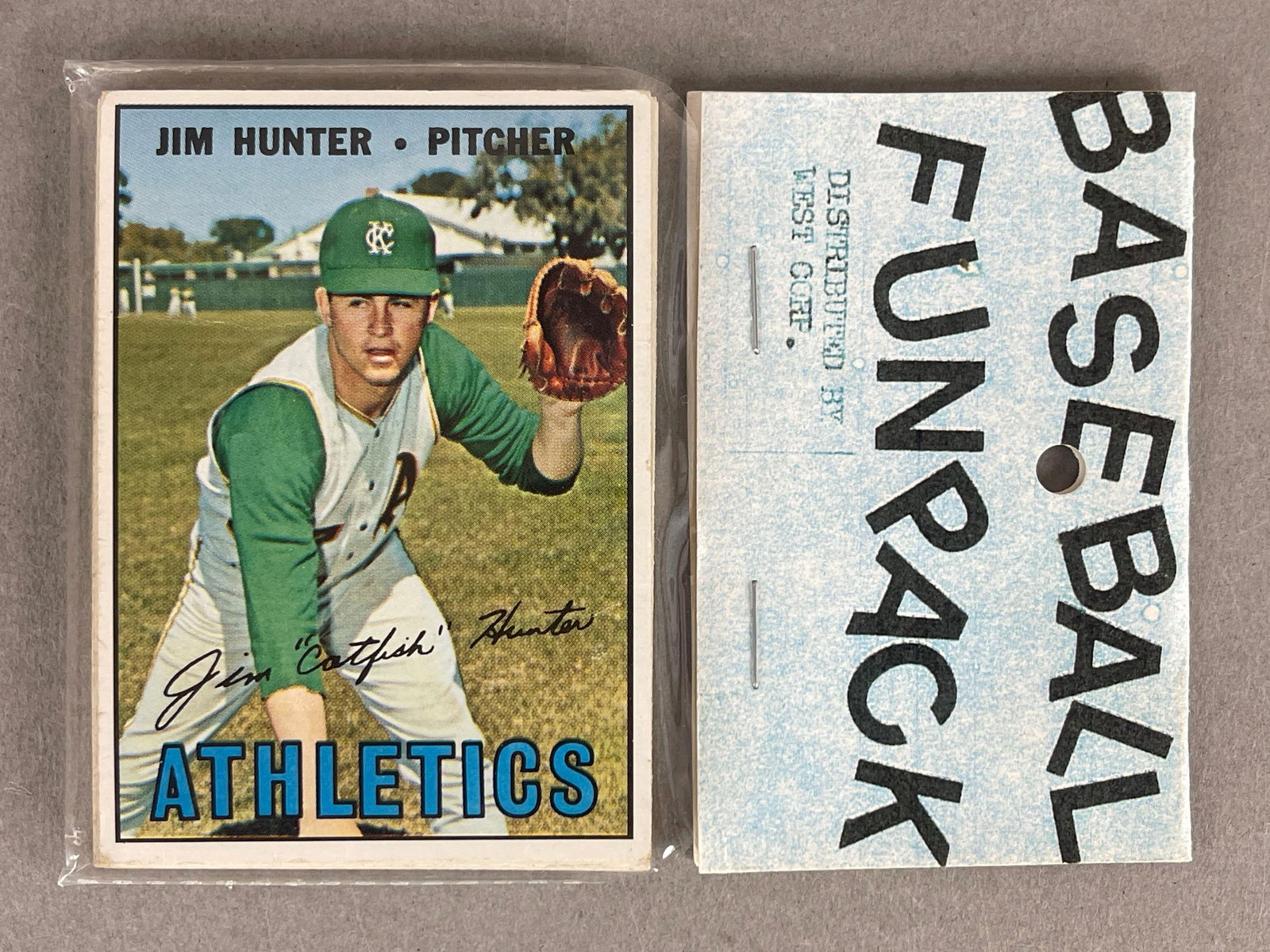 1967 Topps Baseball West Corps Cello Fun Pack Jim Hunter Showing (1 of 2)