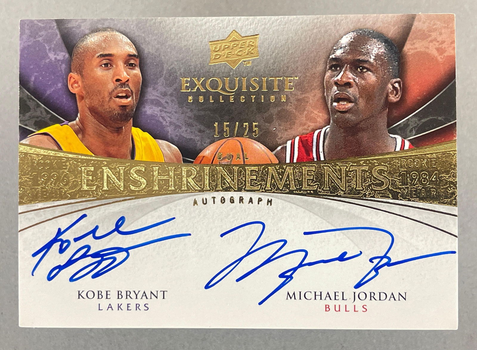 Rare 2008 - 09 Exquisite Collection Enshrinements Dual Auto Kobe Bryant/ Michael Jordan 15/25: Currently at BGS for grading, photos will be uploaded by March 26th. Here is an incredibly rare Enshrinements dual auto of Kobe Bryant and Michael Jordan 15/25. This is a once in a lifetime chance to
