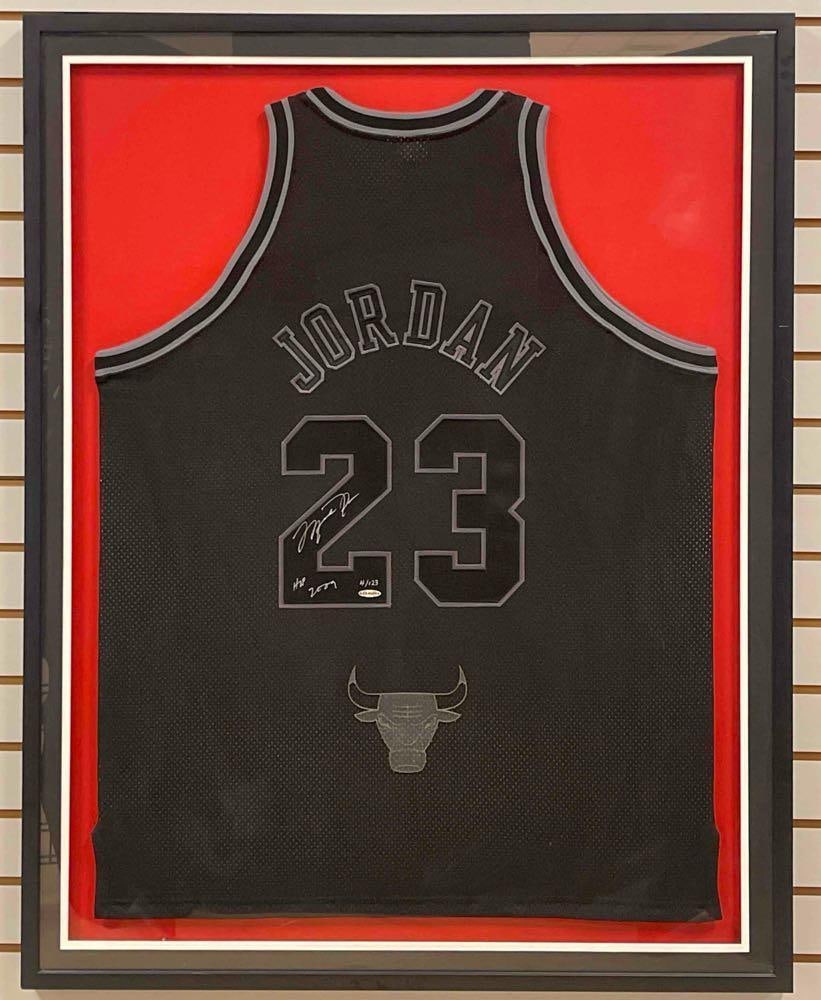 Rare 2009 Michael Jordan Signed UDA Limited Edition Hall of Fame Blackout Chicago Bulls Jersey 4/123 (1 of 4)
