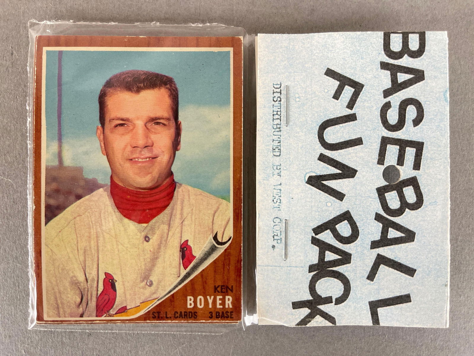 1962 Topps Baseball West Corps Cello Fun Pack with Mickey Mantle on Back: 1962 Topps Baseball West Corps Cello Fun Pack Mickey Mantle on Back,?10 - Cards per pack, West Corps was a repacking company in the 1970s