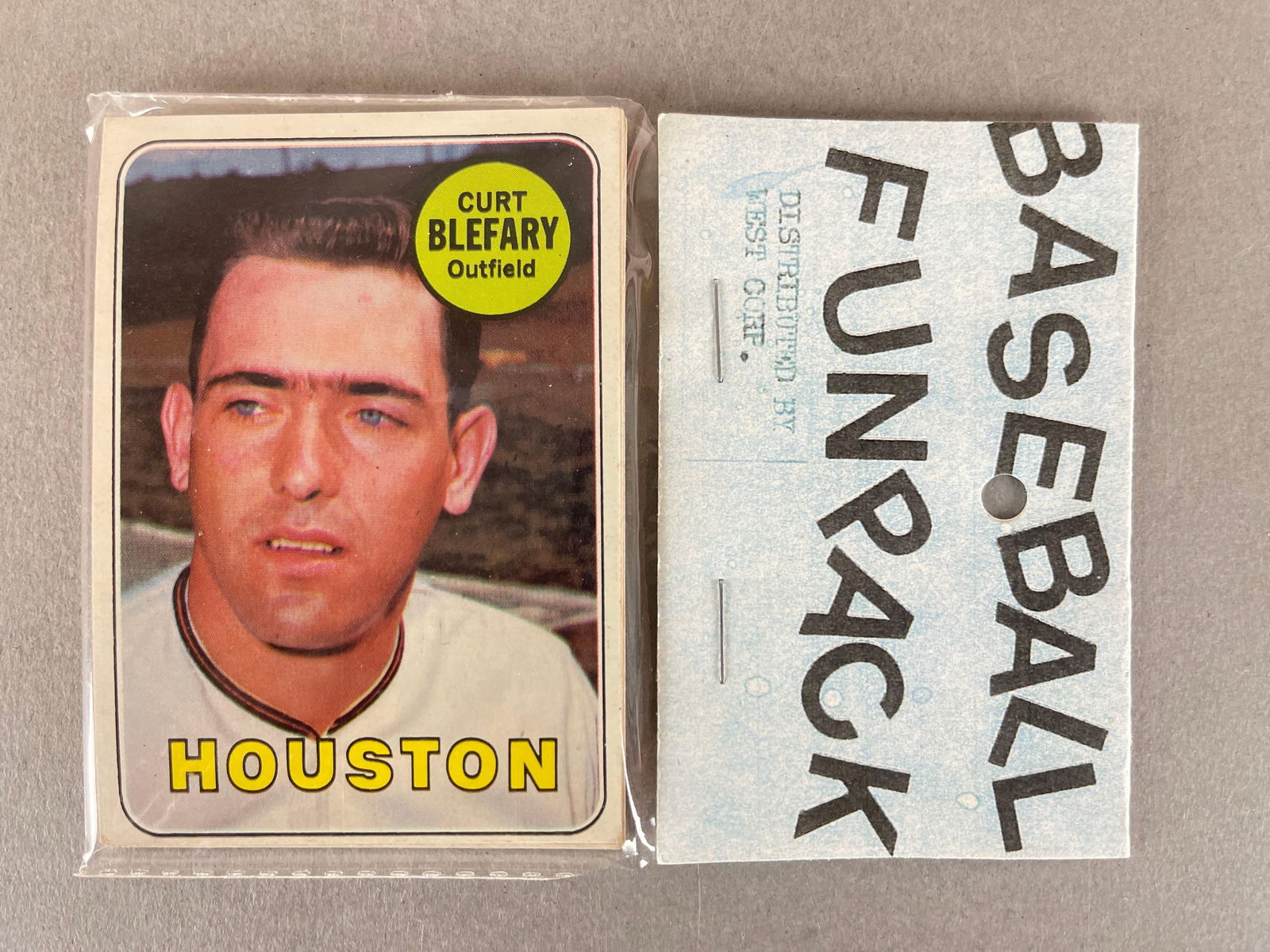 1969 Topps Baseball West Corps Cello Fun Pack: 10 - Cards per pack, West Corps was a repacking company in the 1970s