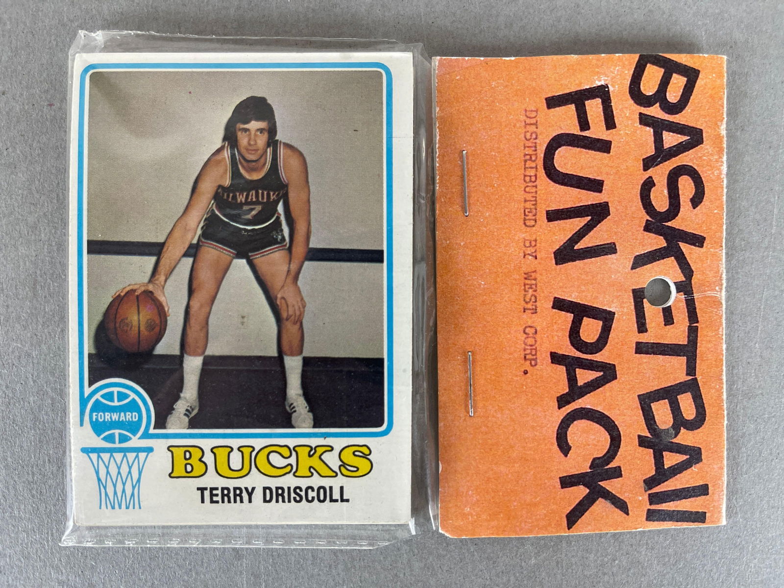 1973 - 74 Topps Basketball West Corps Cello Fun Pack: 10 - Cards per pack, West Corps was a repacking company in the 1970s