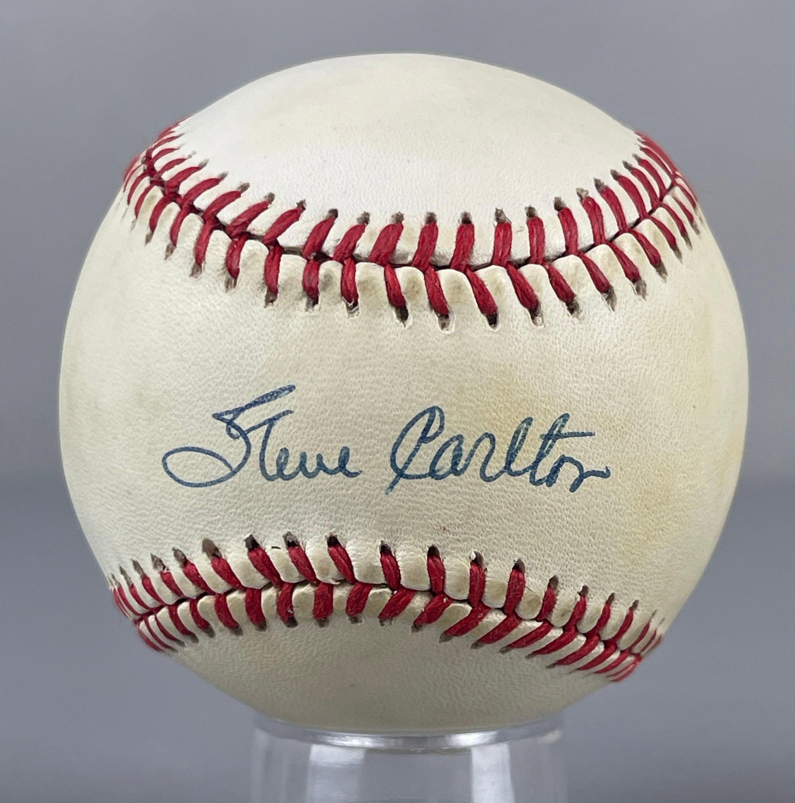 Steve Carlton Signed Official MLB Rawlings Baseball with JSA COA: Autographed Steve Carlton, with JSA COA, Case included