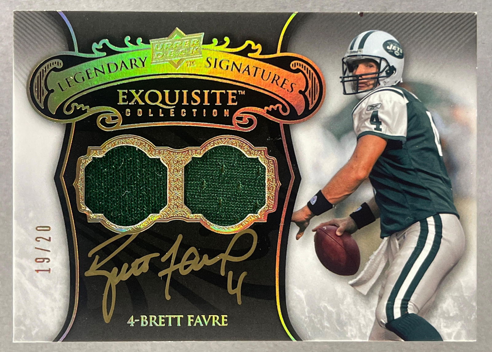 2008 Exquisite Legendary Signatures Gold Auto Dual Jersey Brett Favre 19/20: 2008 Exquisite Legendary Signatures Gold Auto Dual Jersey Brett Favre 19/20
