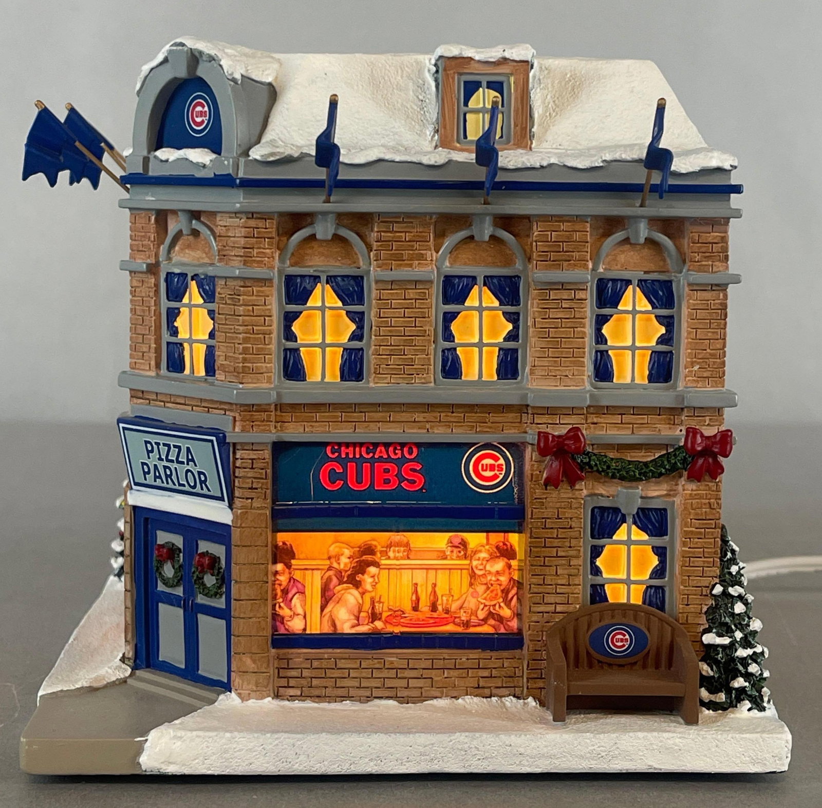 Hawthorne Village Chicago Pizza Parlor Sculpture with Light: 2008 Christmas Collection, Measures 6 x 6 x 6 Inches