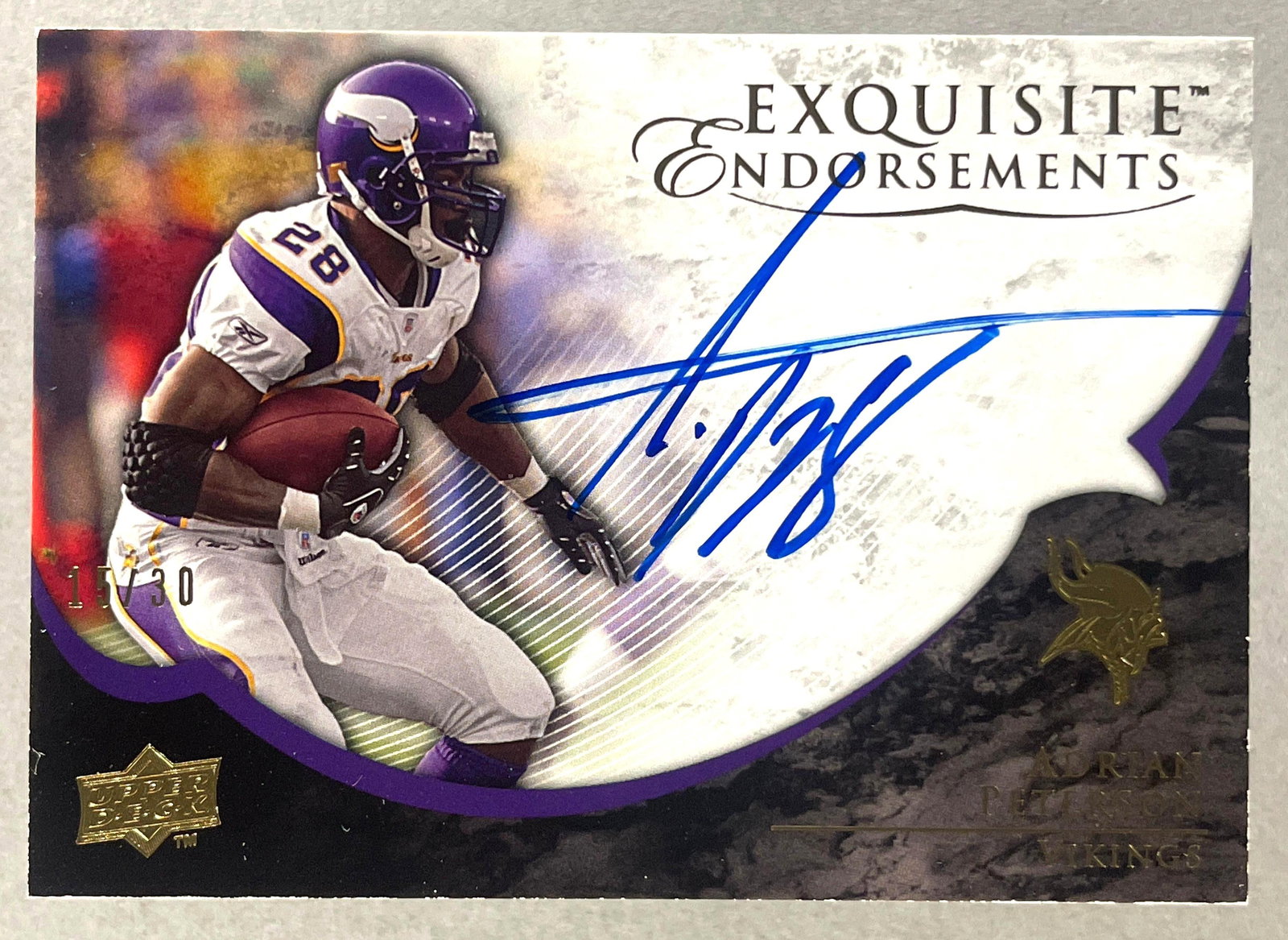 2008 Exquisite Collection Endorsements Auto Adrian Peterson 15/30: 2008 Exquisite Collection Endorsements Auto Adrian Peterson 15/30