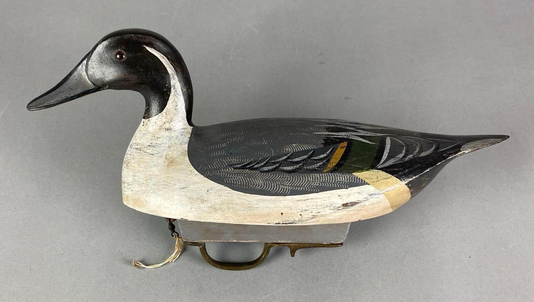 Quatro Bend Club Zack Hickman Wood Pintail Duck Decoy: Quatro Bend Club Zack Hickman Wood Pintail Duck Decoy, Measures 9 1/2” H x 5” W x 17” D
