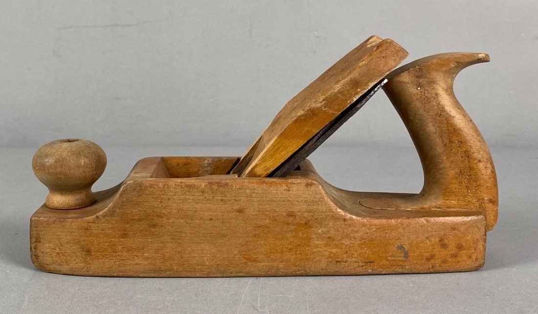 Antique Wood Hand Plane: Measures 5” H x 11” W x 3” D