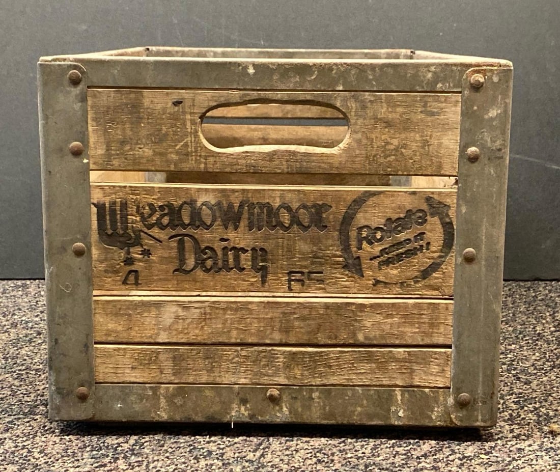 Vintage Meadowmoor Dairy Wood Advertising Crate: Measures 11” H x 19” W x 13” W