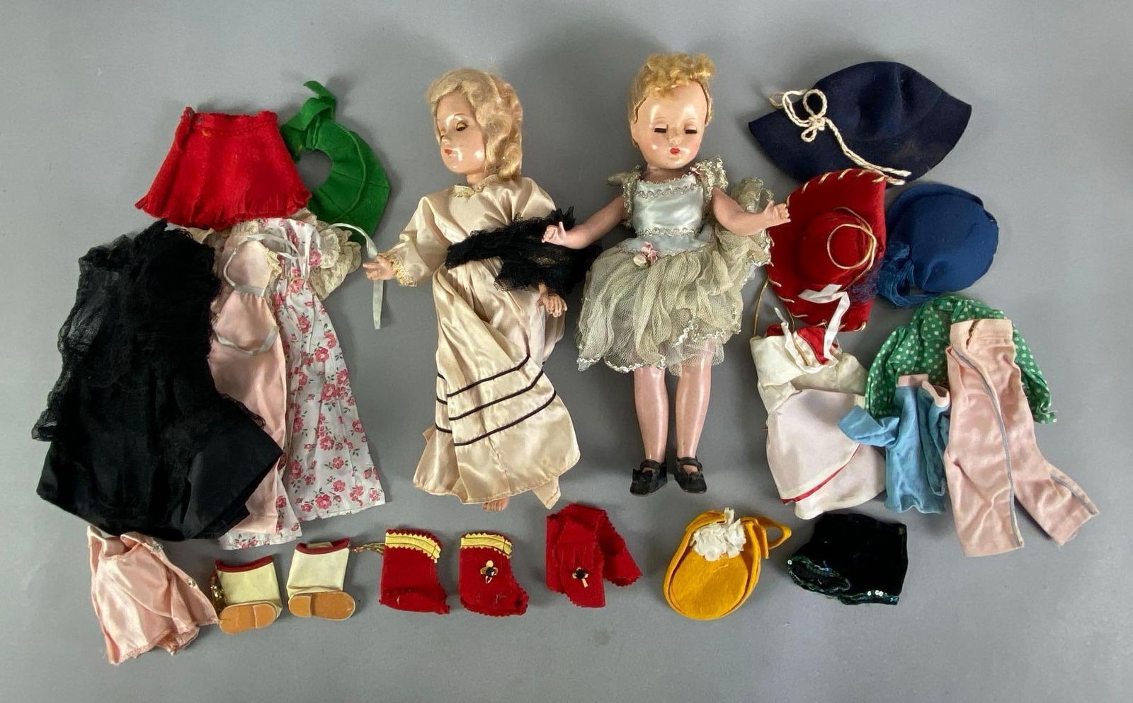 Group of Vintage Fashion Dolls with Accessories and Clothing (1 of 6)