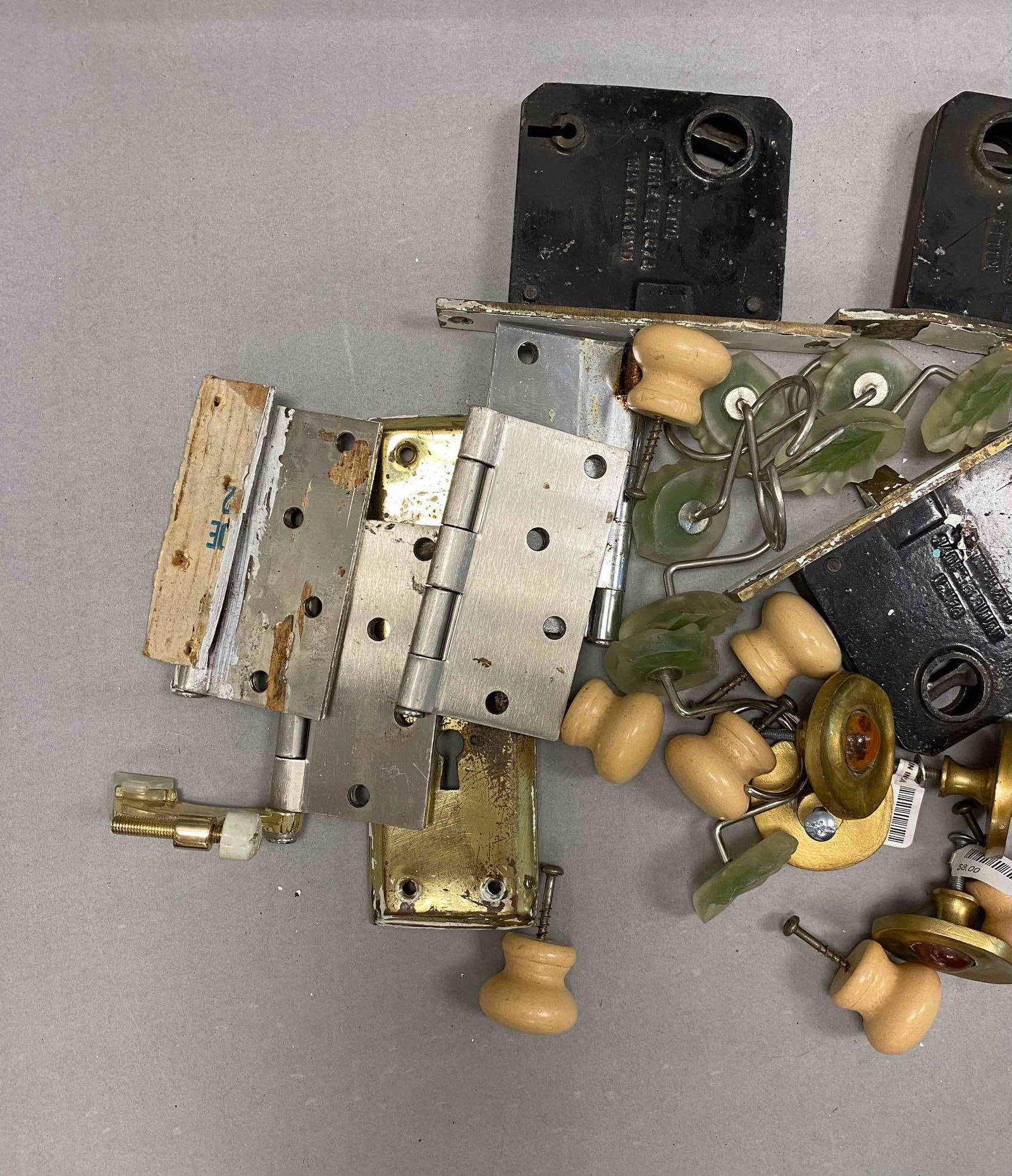 Group of Assorted Vintage Door Knobs, Hinges, and More - 2