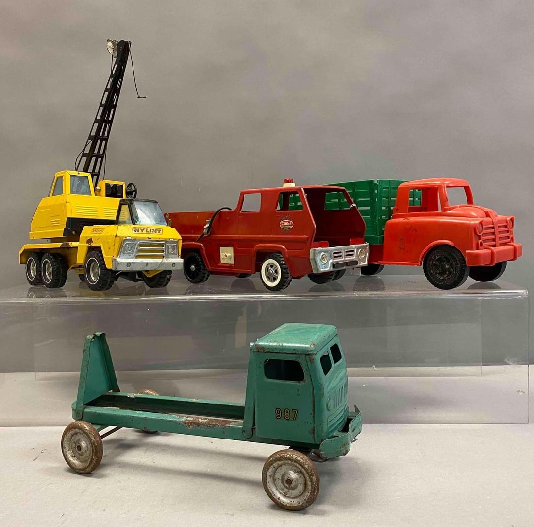 Group of 4 Vintage Press Steel Vehicles and More (1 of 3)