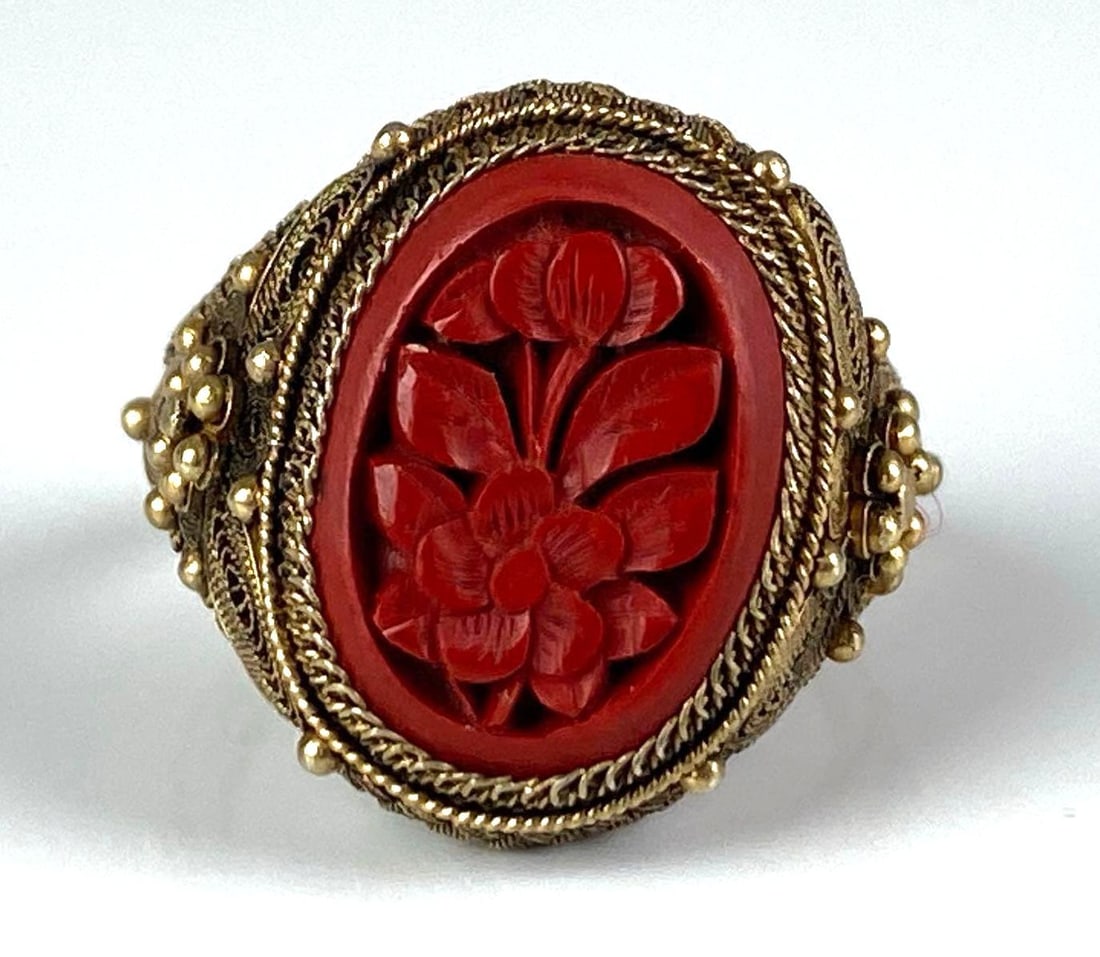 Chinese Gold Plated Silver Cinnabar Flower Ring: size 8