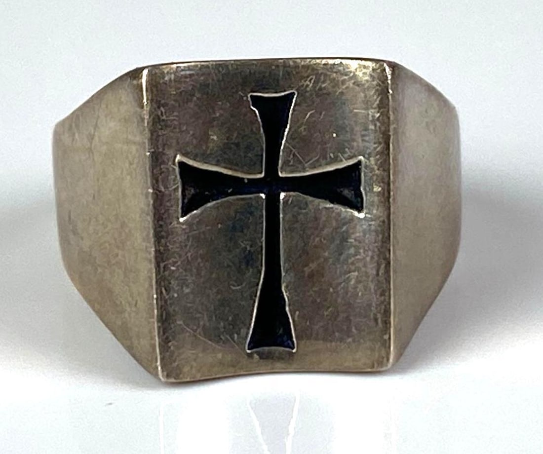 Signed James Avery Sterling Silver Cross Pattée Ring: Size 6 1/2