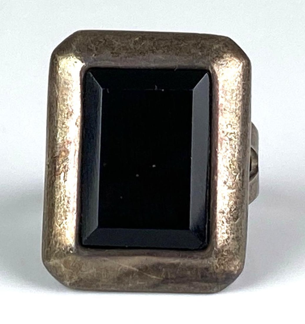 Signed Mexican Sterling Silver Onyx Ring: Size 11