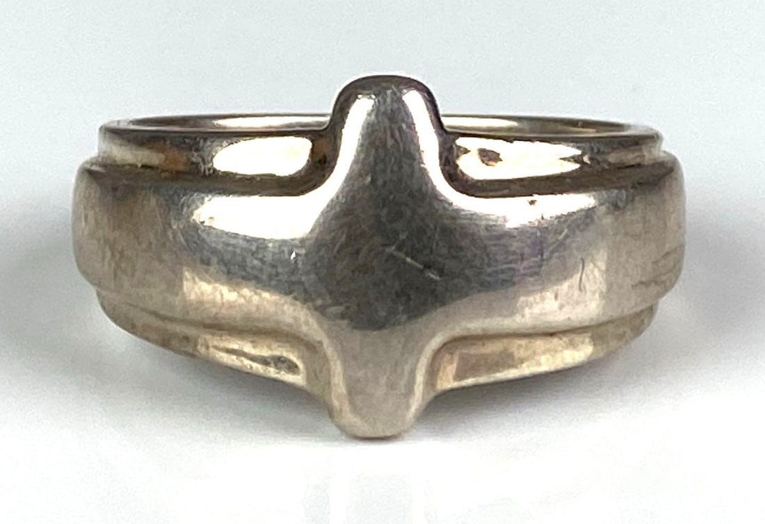 Chinese Signed RLM Studio Sterling Silver Ring: Size 9