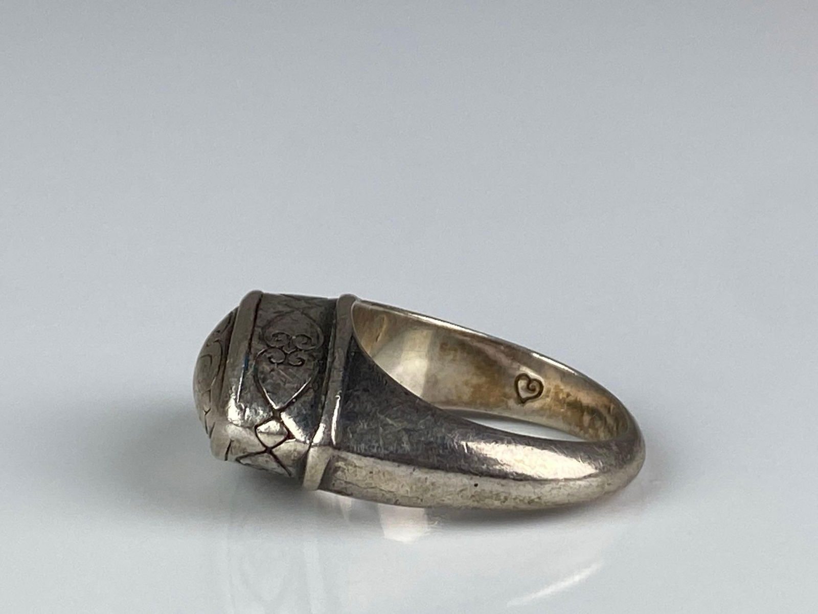 Signed Sterling Silver Engraved Ring - 2