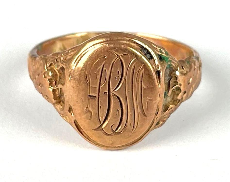 Vintage 10K Gold Engraved Ring: Initials ABM, size 8, 5.3 grams