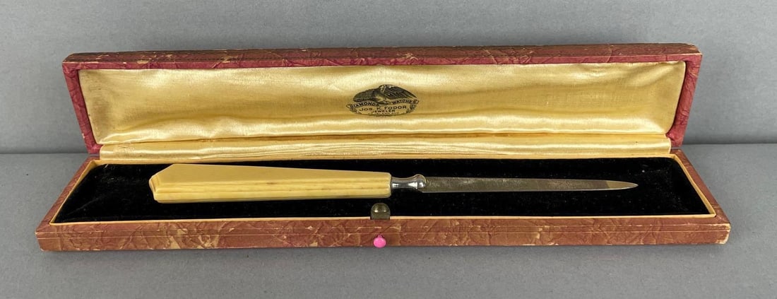 Vintage Celluloid Hand Nail File: Includes jewelry box, file measures 7"