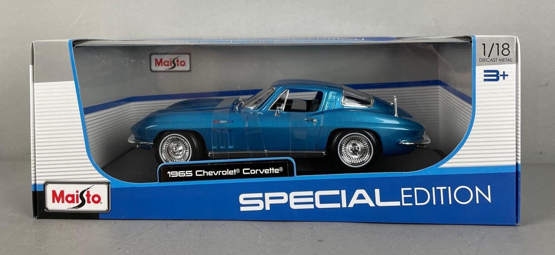 Maisto Special Edition 1965 Chevy Corvette Die-Cast Car: 1/18 scale, original packaging