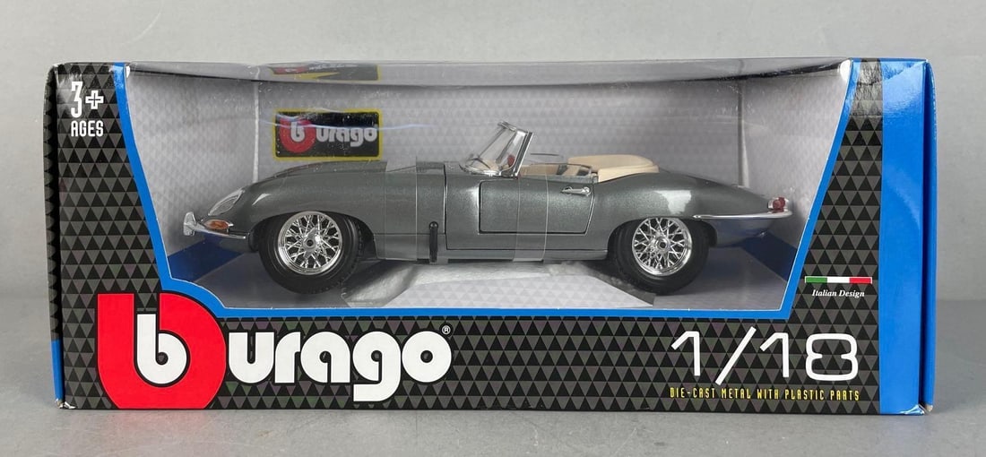 Burago 1961 Jaguar E Cabriolet Die-Cast Car: 1/18 scale, original packaging