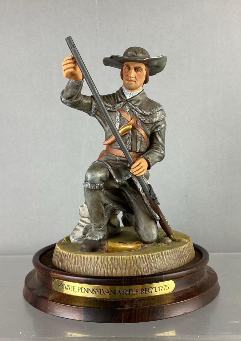 Vintage 1978 Royal Doulton Soldiers of the Revolution Porcelain Figure: Private, Pennsylvania Rifle Battalion, 1776. Measures 9” tall with base.