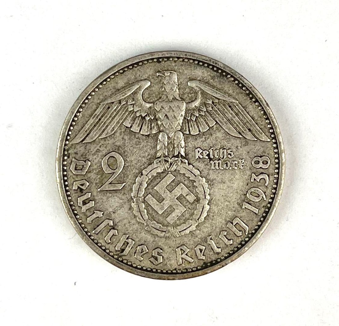 1938 WW2 German Paul von Hinderburg 2 Reichmark Silver Coin: 1938 WW2 German Paul von Hinderburg 2 Reichmark Silver Coin
