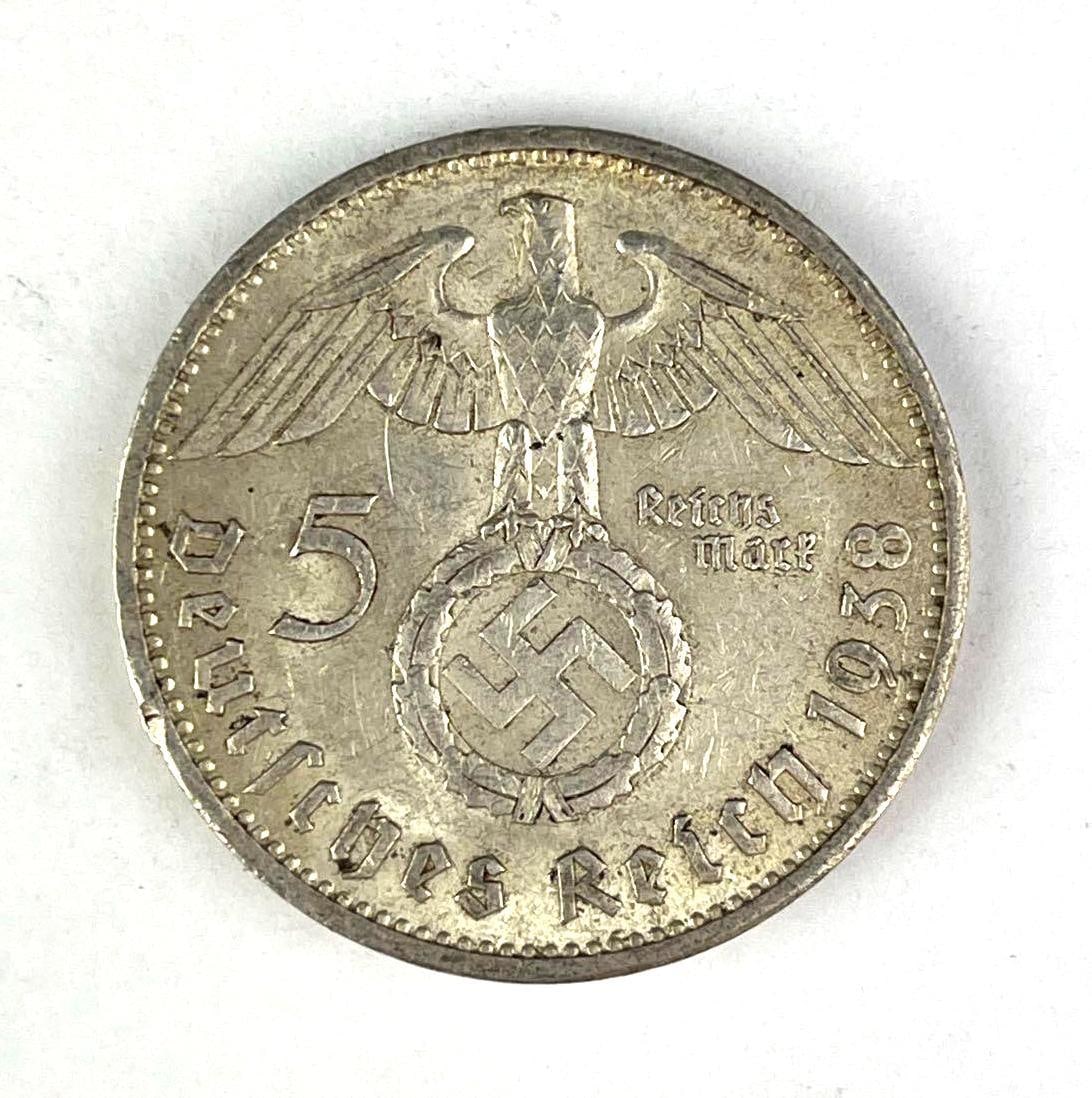 1938 WW2 German Paul von Hinderburg 5 Reichmark Silver Coin: 1938 WW2 German Paul von Hinderburg 5 Reichmark Silver Coin